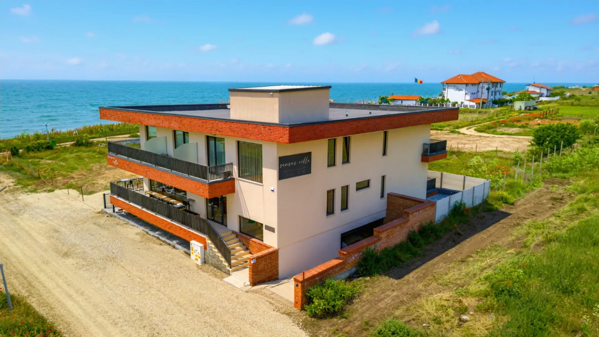 Senses Villa fațada